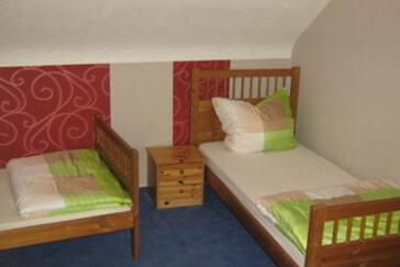 Monteurzimmer in Mittelreidenbach - Ferienwohnung Henn