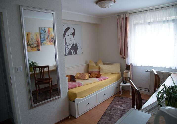 Einbettzimmer