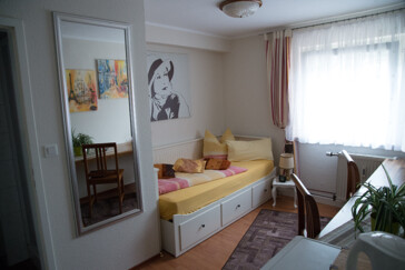 Monteurzimmer in Mömbris-Strötzbach - Landpension Villa Dominikus 