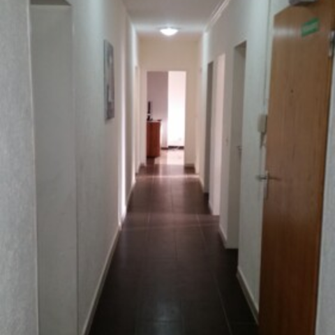 Flur Mehrzimmer Wohnung