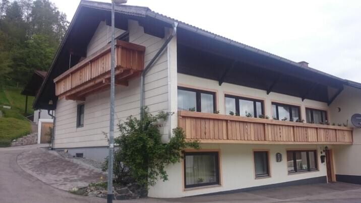 Haus mit Parkplatzmöglichkeit